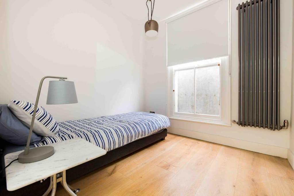 Stunning Notting Hill, 3 Bd, Fine Street, Garden Londen