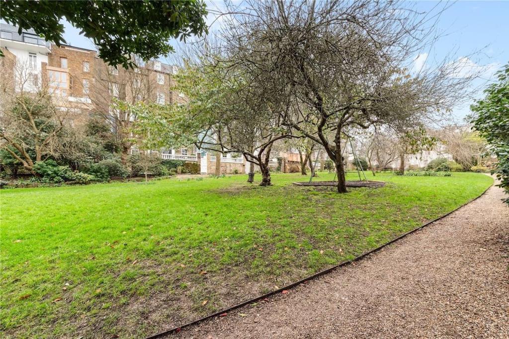 Stunning Notting Hill, 3 Bd, Fine Street, Garden * Londen
