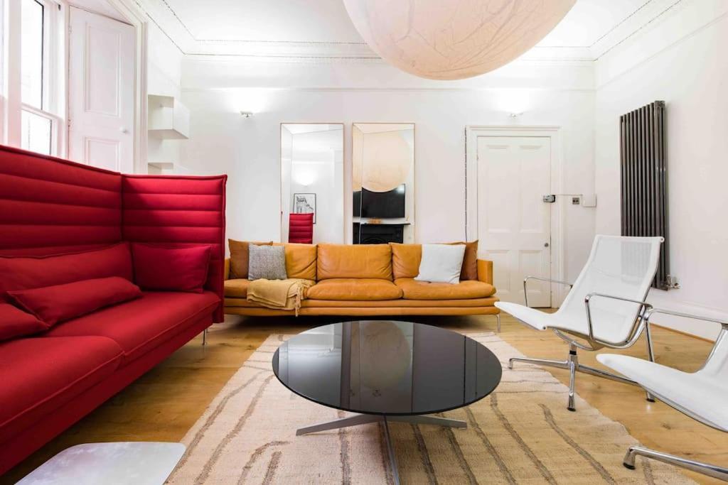 Stunning Notting Hill, 3 Bd, Fine Street, Garden * Londen
